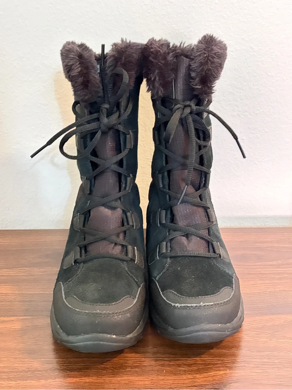 Columbia Women's Black Suede Faux-Fur Lace-Up Winter Boots